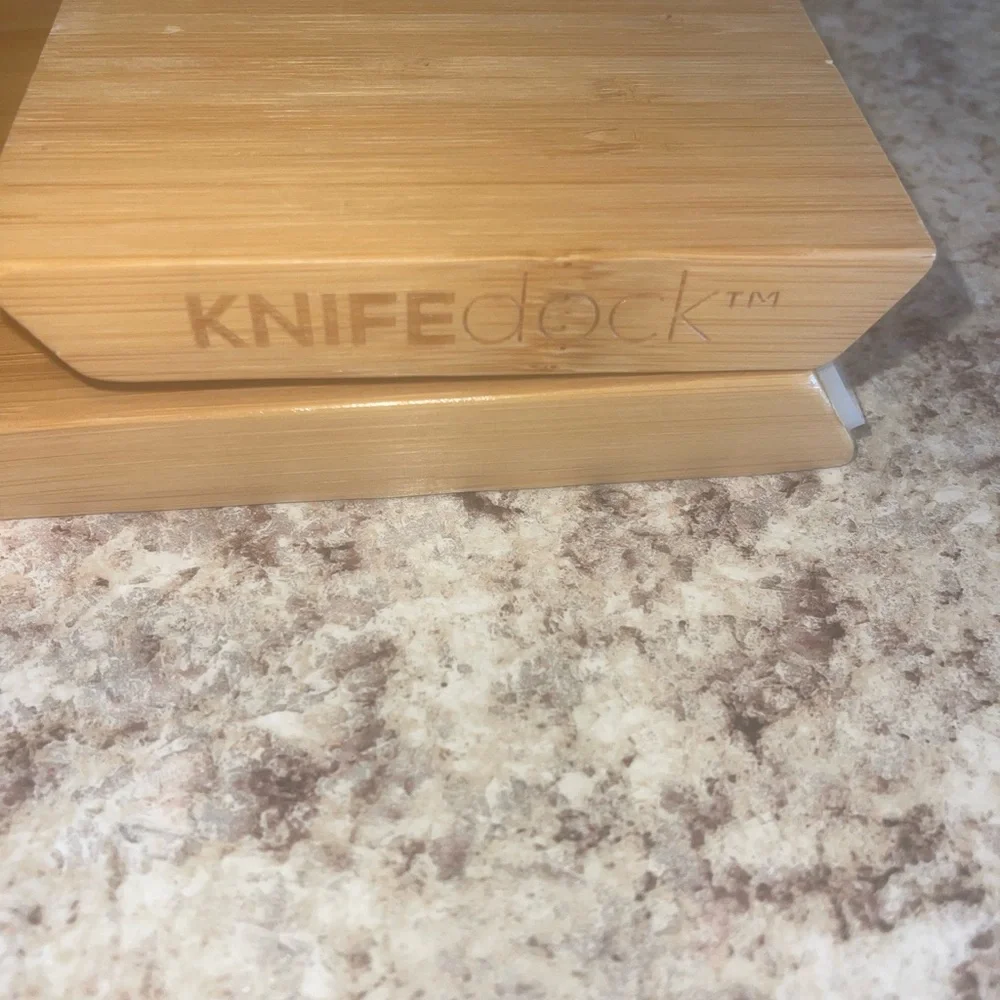 Container store bamboo magnetic knife dock
